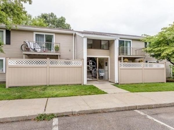 14 Village Green Lane, Unit 7, Natick, MA 01760
