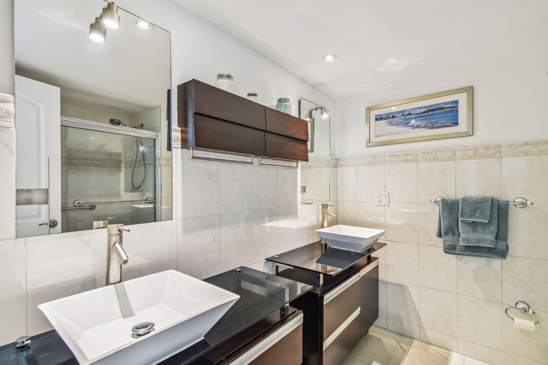 100 Golden Isles Drive, Hallandale Beach, FL 33009 Photo