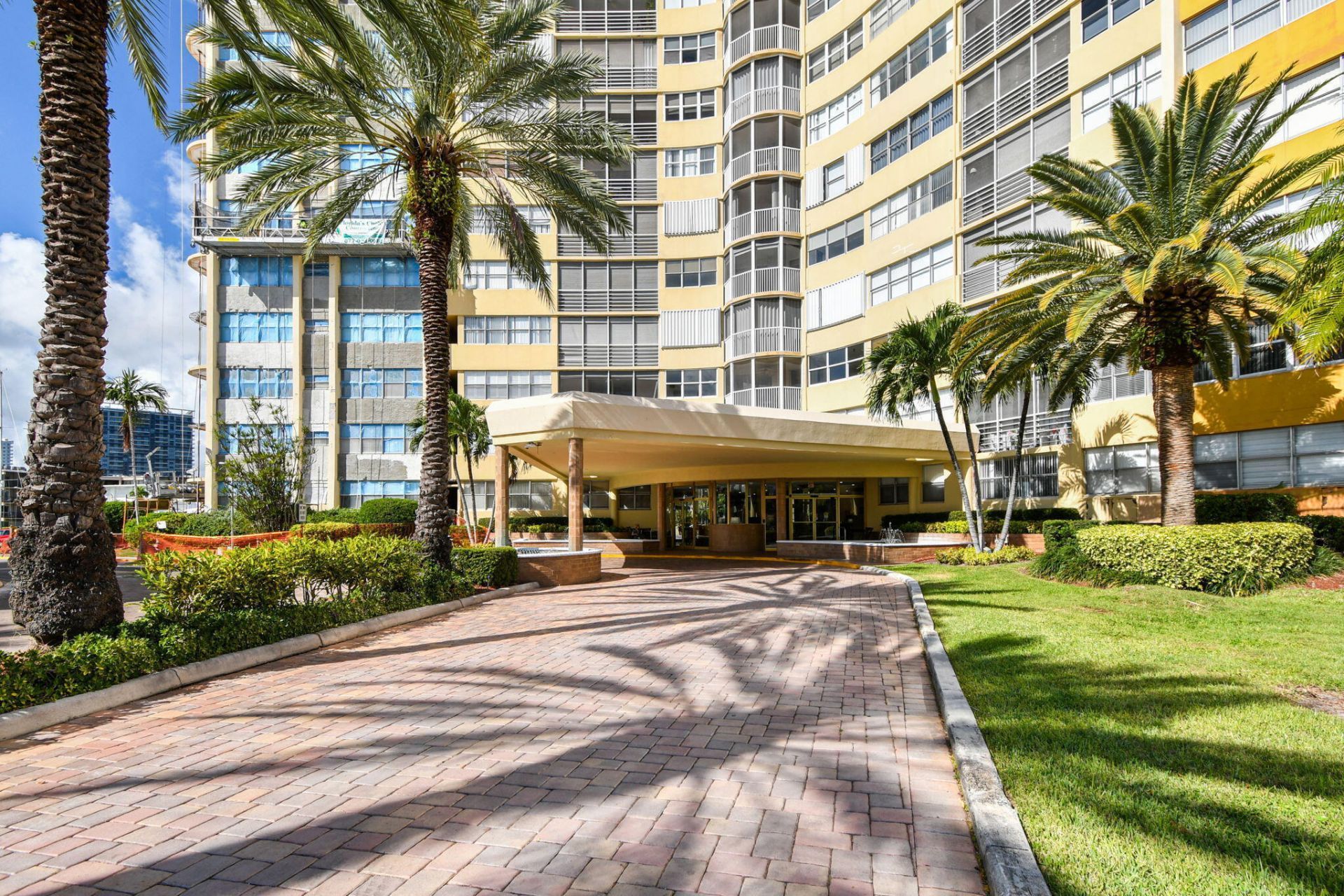 100 Golden Isles Drive, Hallandale Beach, FL 33009 Photo