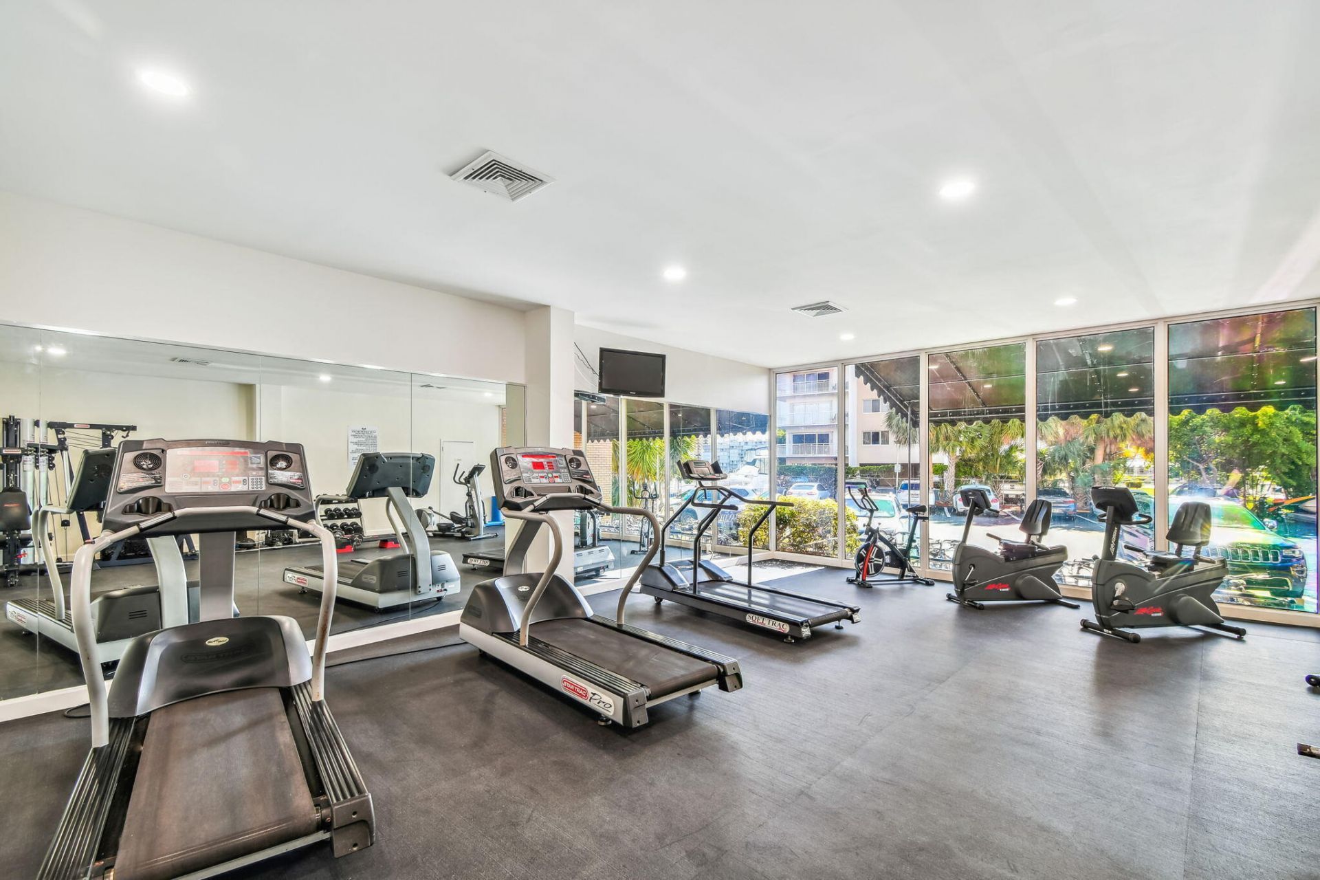 100 Golden Isles Drive, Hallandale Beach, FL 33009 Photo