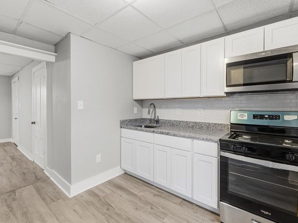 255 Rodman St, Unit 4, Fall River, MA 02721