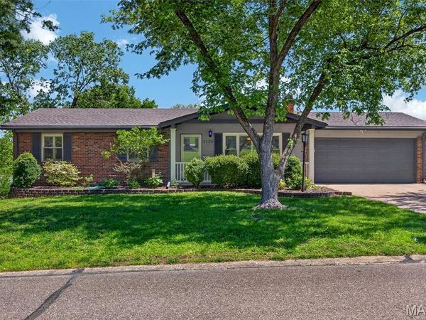 1122 King Carey Drive, St Louis, MO 63146