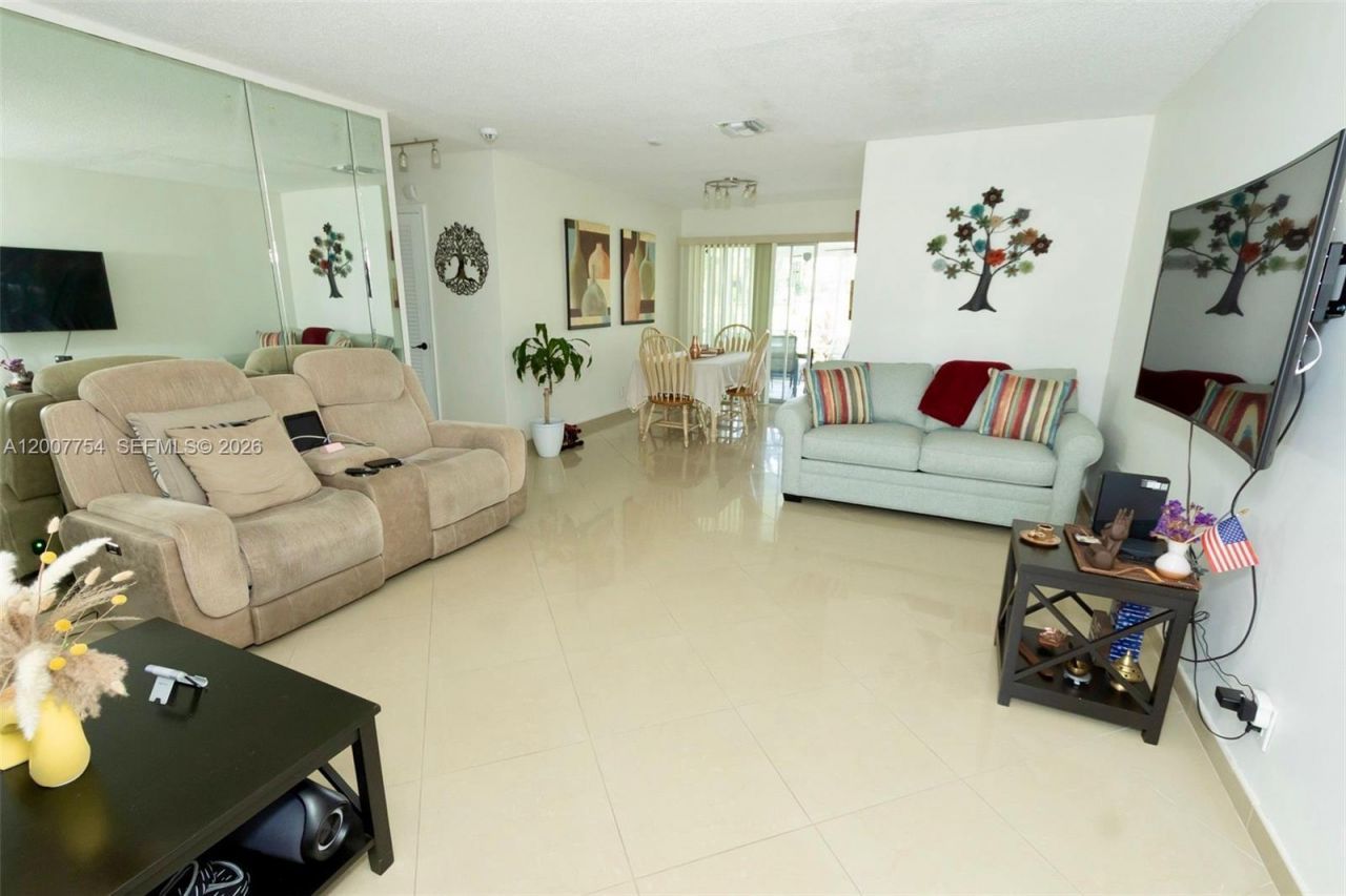 4518 NW 45th Ct , Tamarac, FL 33319 Photo