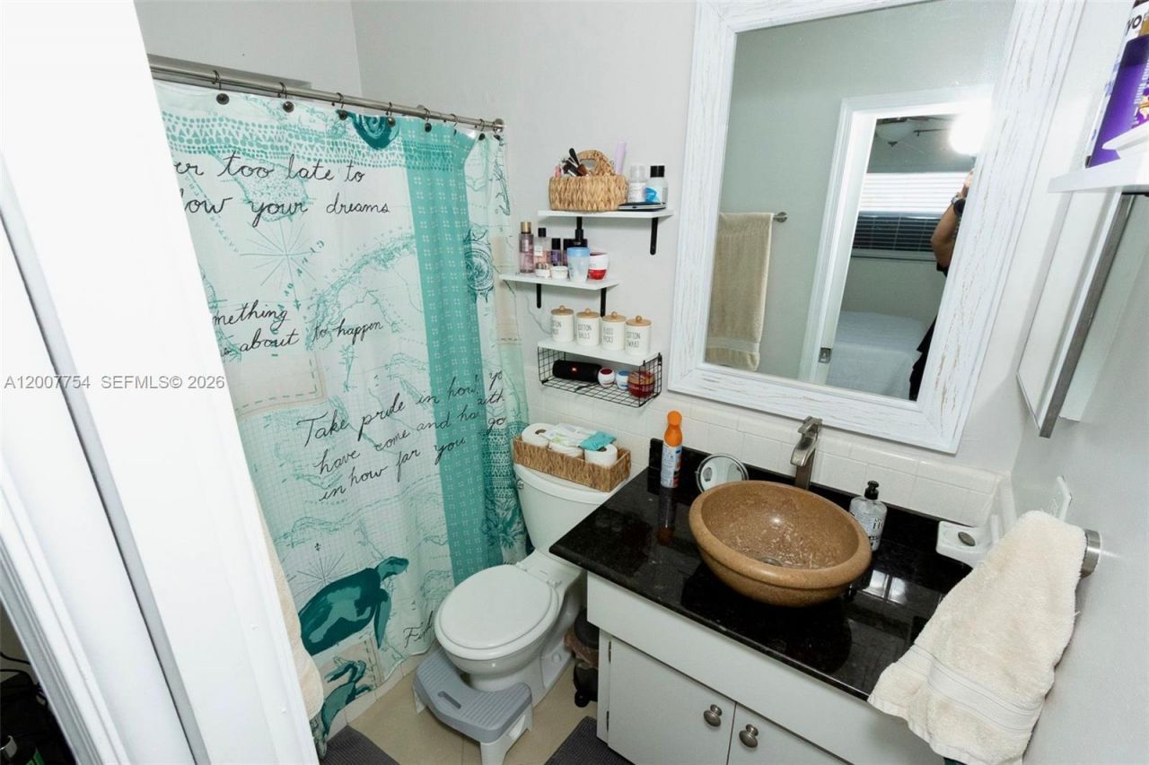 4518 NW 45th Ct , Tamarac, FL 33319 Photo