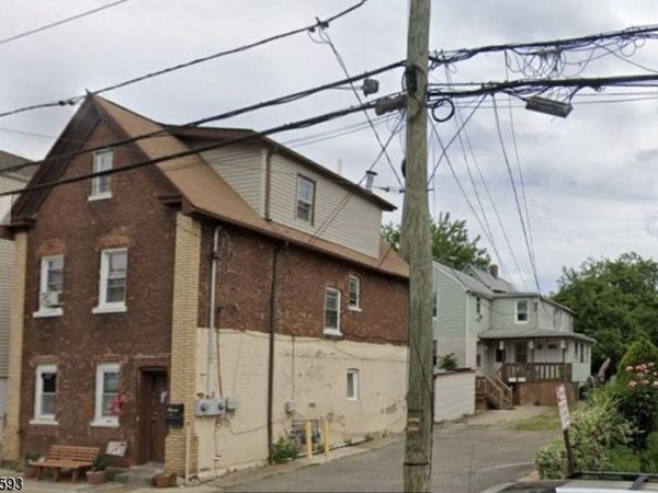 30 Gaston Ave, Unit 1R, Garfield, NJ 07026