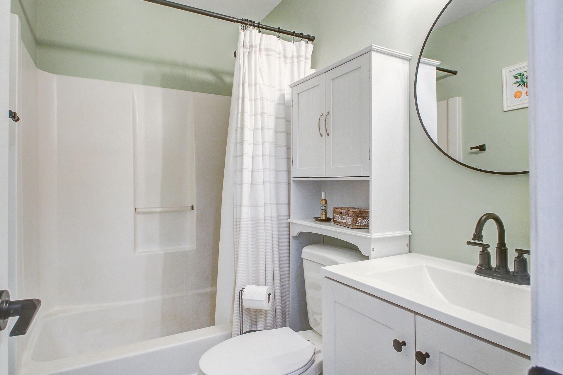 100 Fern Court Photo 17