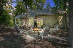 100 Fern Court photo 4