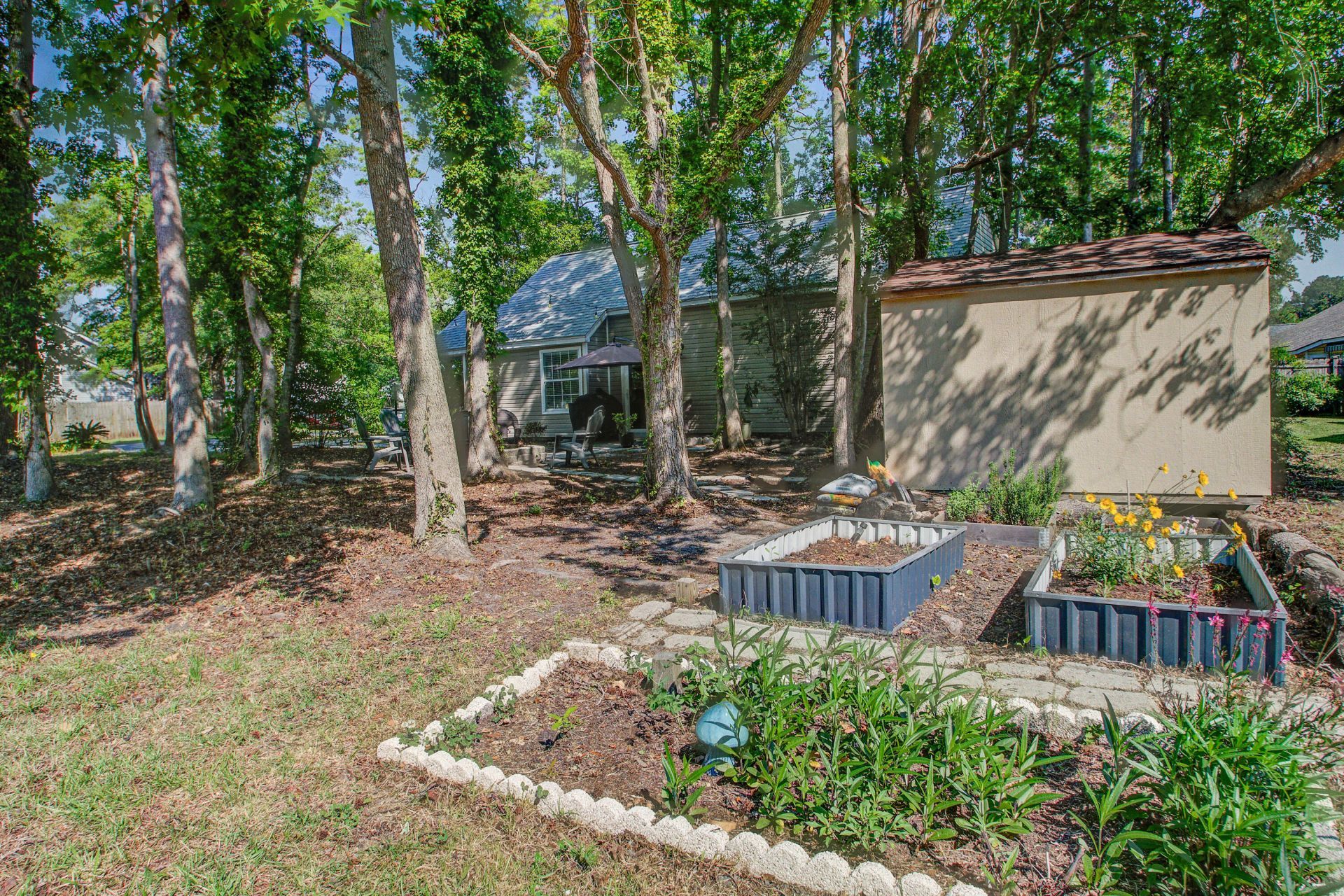 100 Fern Court Photo 21