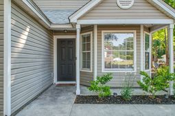 100 Fern Court photo 4