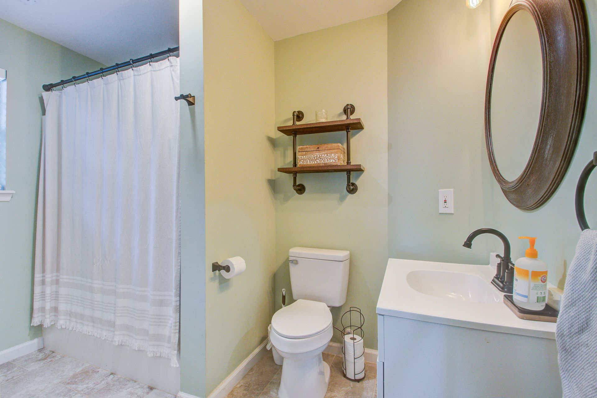 100 Fern Court Photo 7