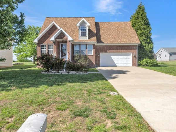 134 Marcal Dr, Cadiz, KY 42211