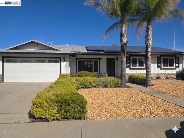 34 Kingswood Drive, Pittsburg, CA 94565