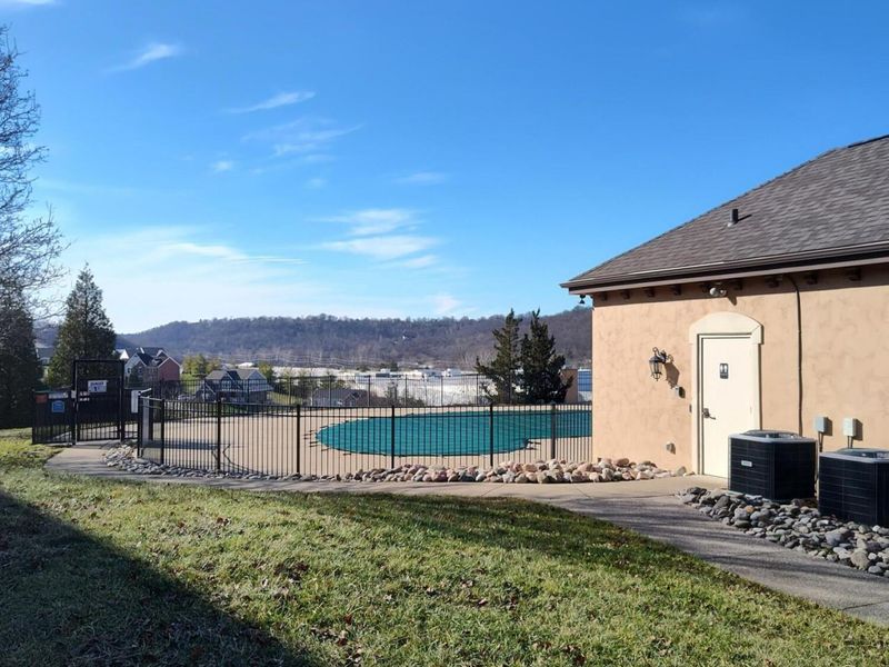 2435 Rolling Hills Drive, Covington, KY 41017 Photo 23