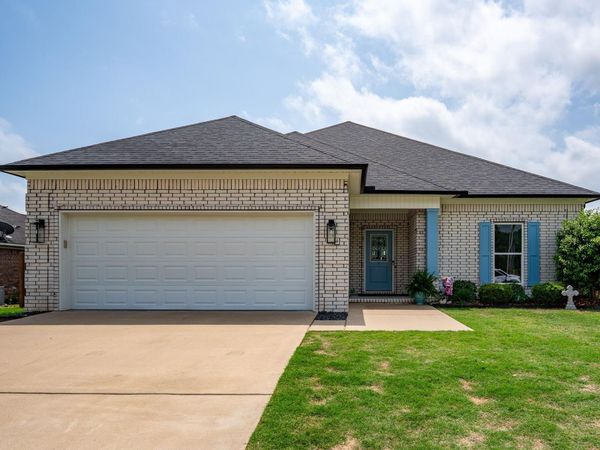 4 Clover Ridge , Vilonia, AR 72173