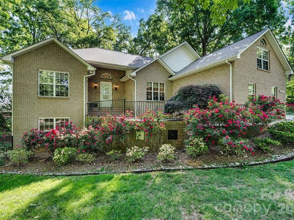 7538 Golf Course Drive S, Denver, NC 28037