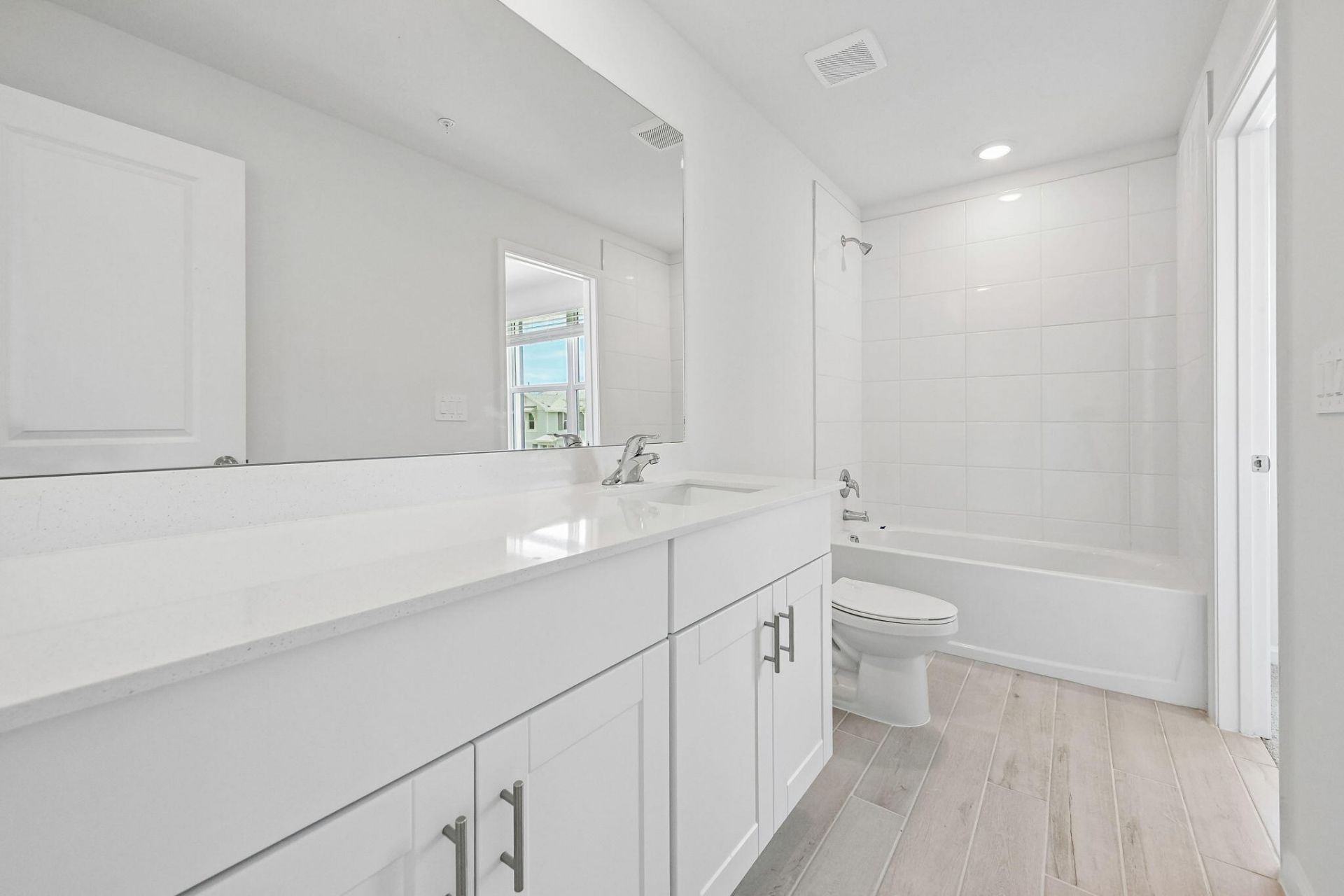 608 Salisbury Circle, Fort Pierce, FL 34982 Photo