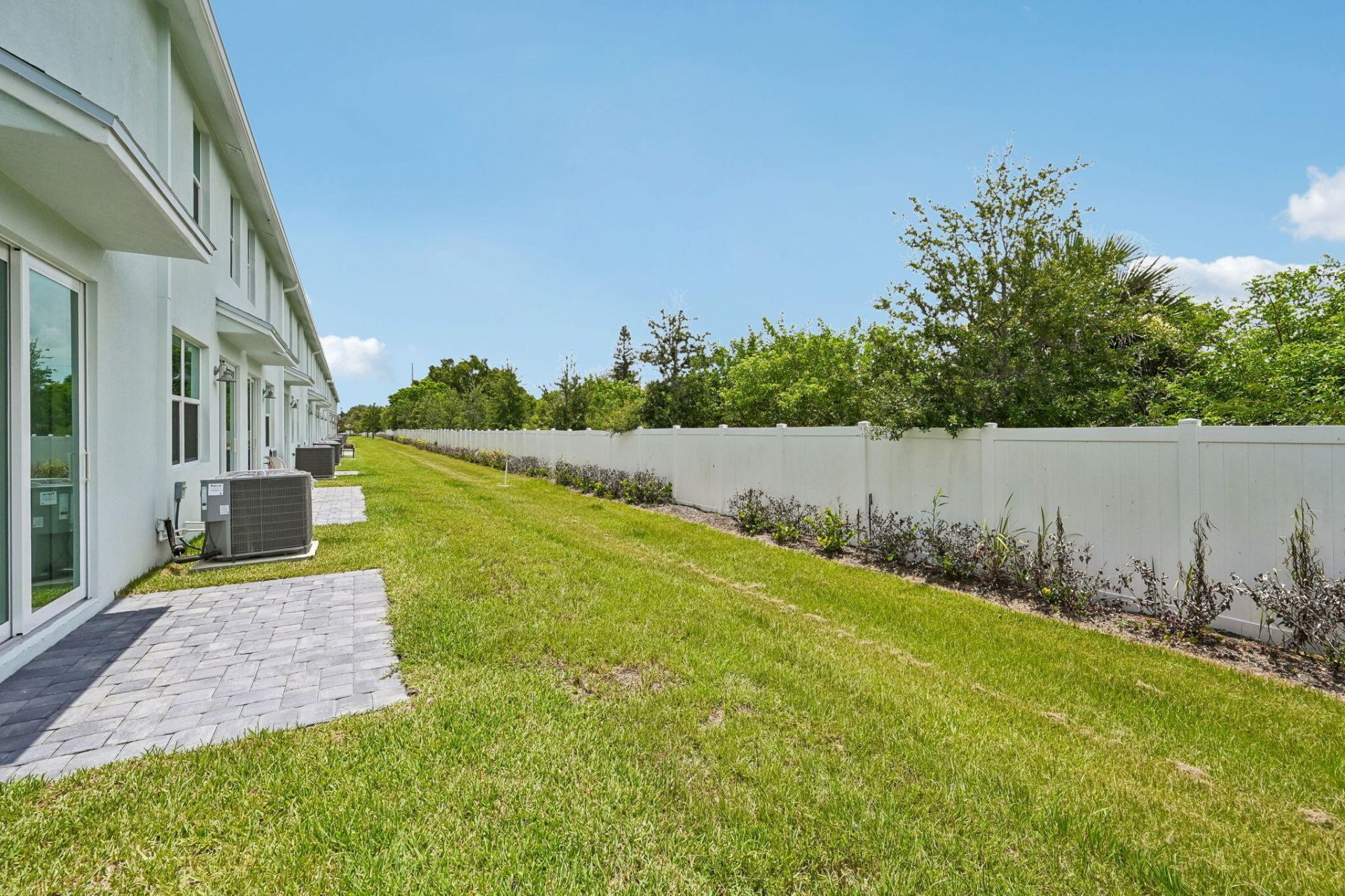 608 Salisbury Circle, Fort Pierce, FL 34982 Photo