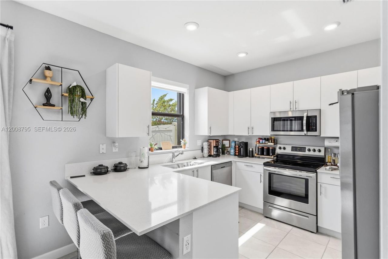 20478 NW 4th Ct, Miami Gardens, FL 33169 Photo