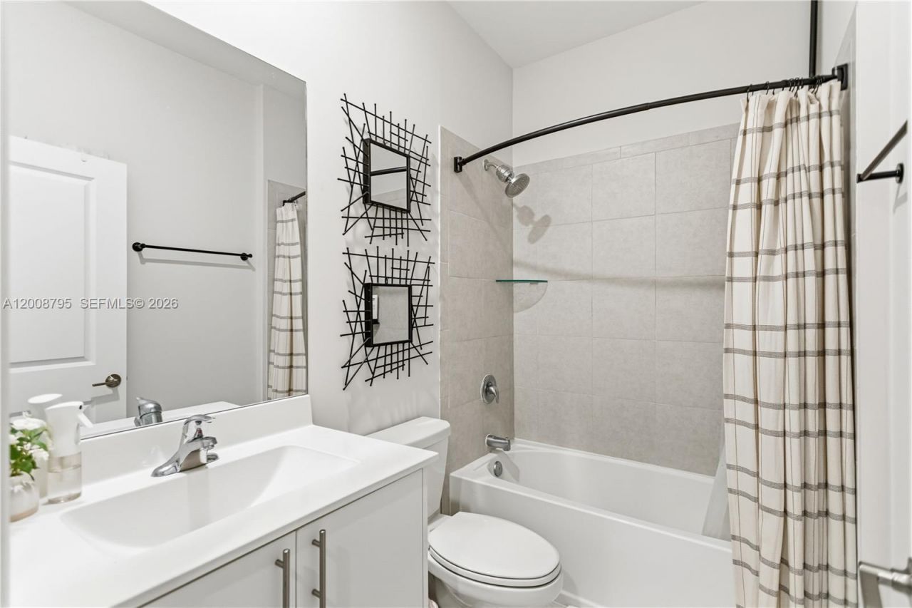 20478 NW 4th Ct, Miami Gardens, FL 33169 Photo