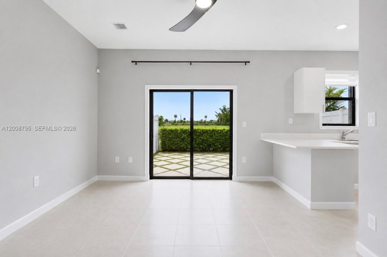 20478 NW 4th Ct, Miami Gardens, FL 33169 Photo