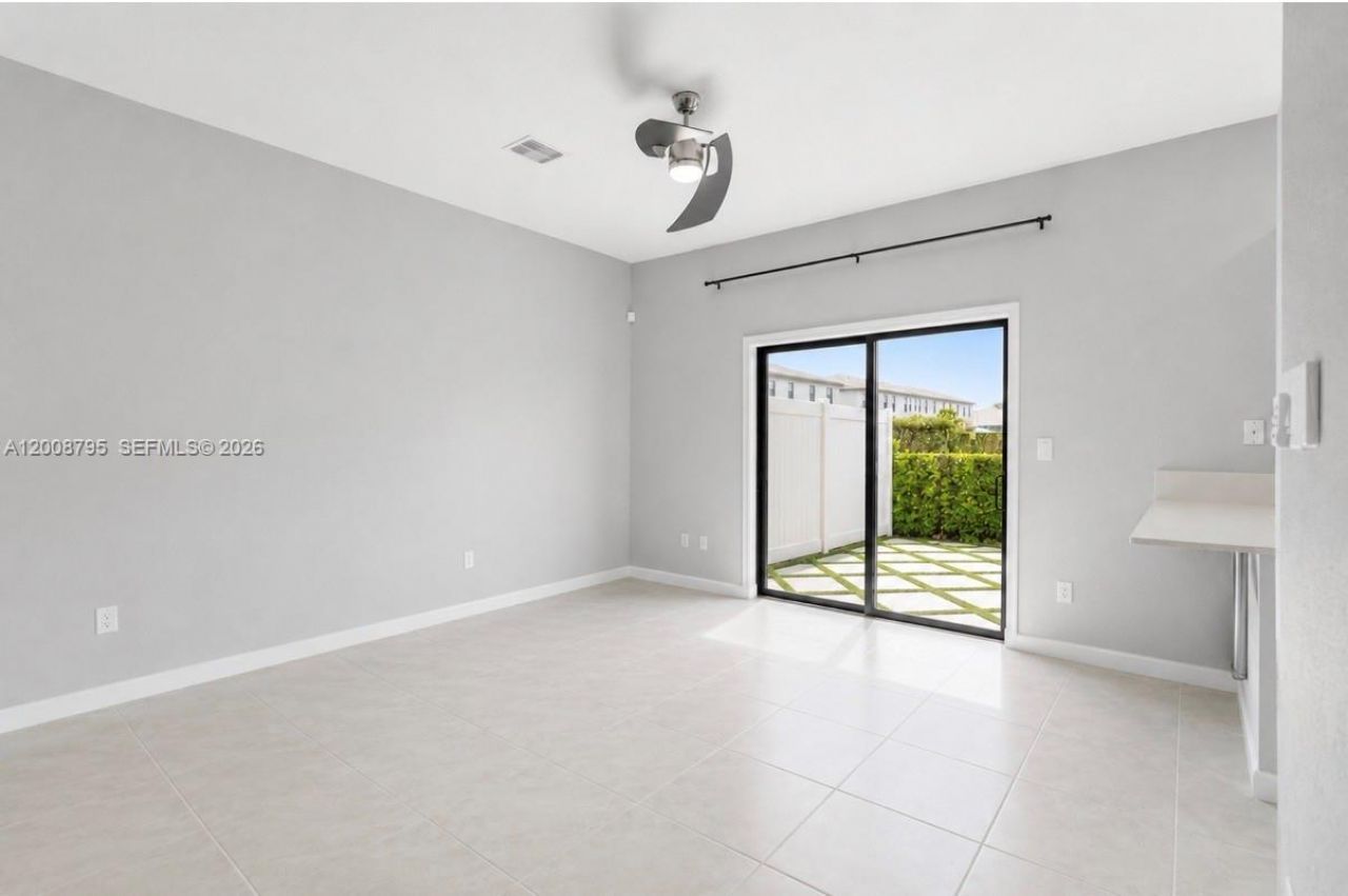 20478 NW 4th Ct, Miami Gardens, FL 33169 Photo