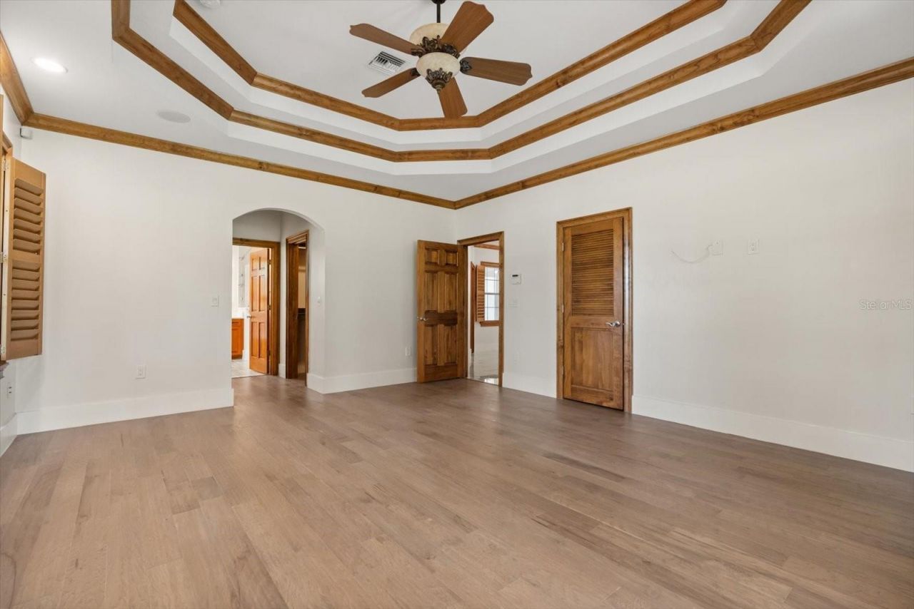 27012 Grand Oak Lane, Tavares, FL 32778 Photo