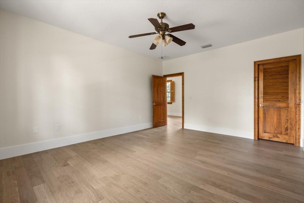 27012 Grand Oak Lane, Tavares, FL 32778 Photo