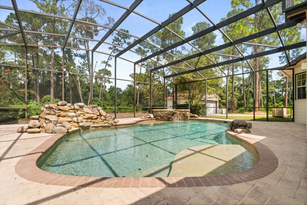 27012 Grand Oak Lane, Tavares, FL 32778 Photo