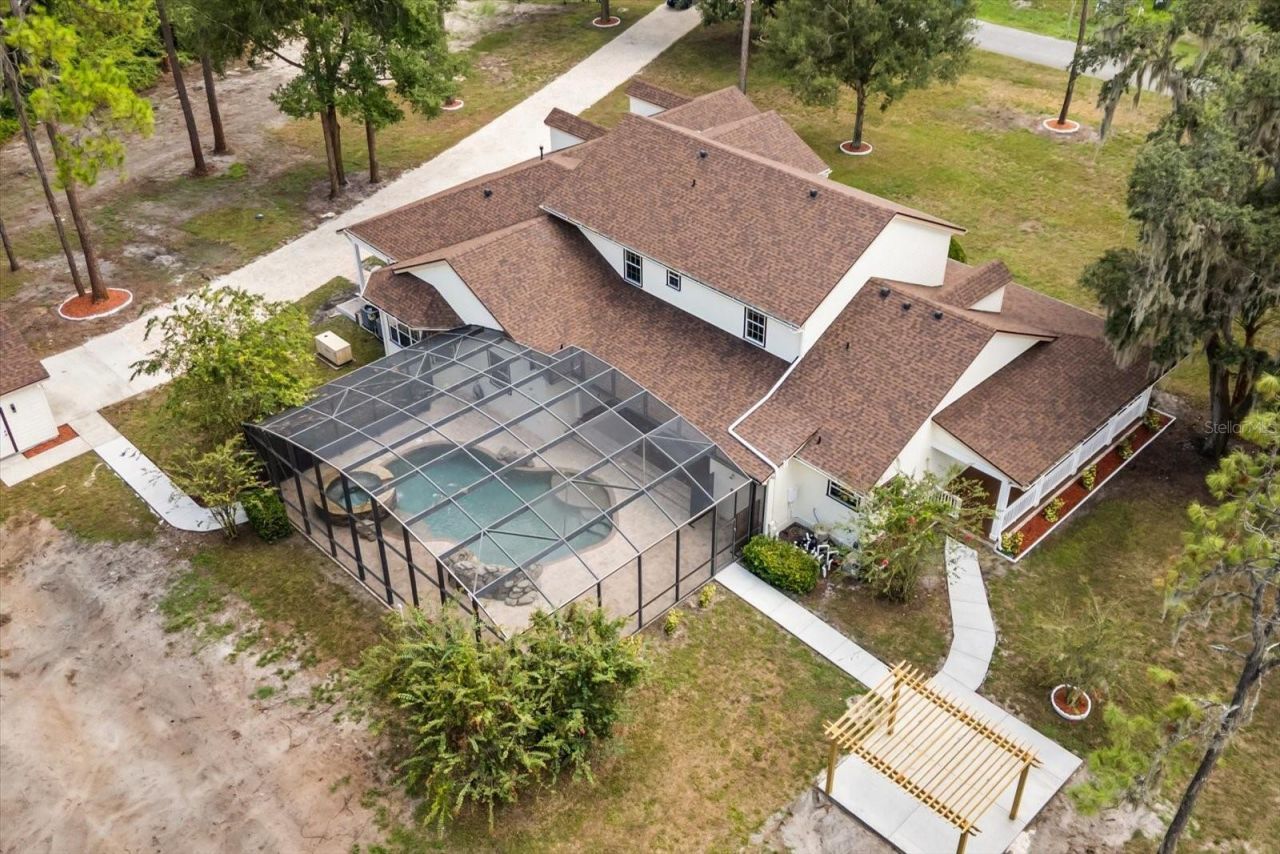 27012 Grand Oak Lane, Tavares, FL 32778 Photo