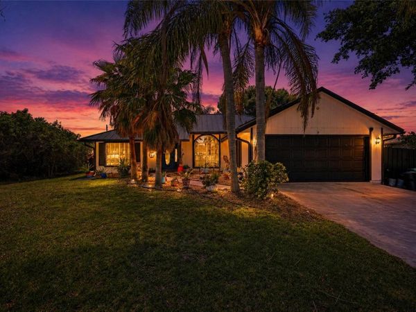 440 SW BRADSHAW CIRCLE , PORT ST LUCIE, FL 34953