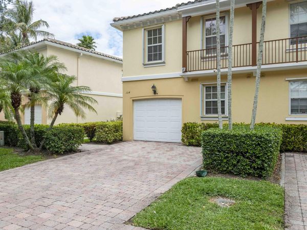 154 Santa Barbara Way, Palm Beach Gardens, FL 33410