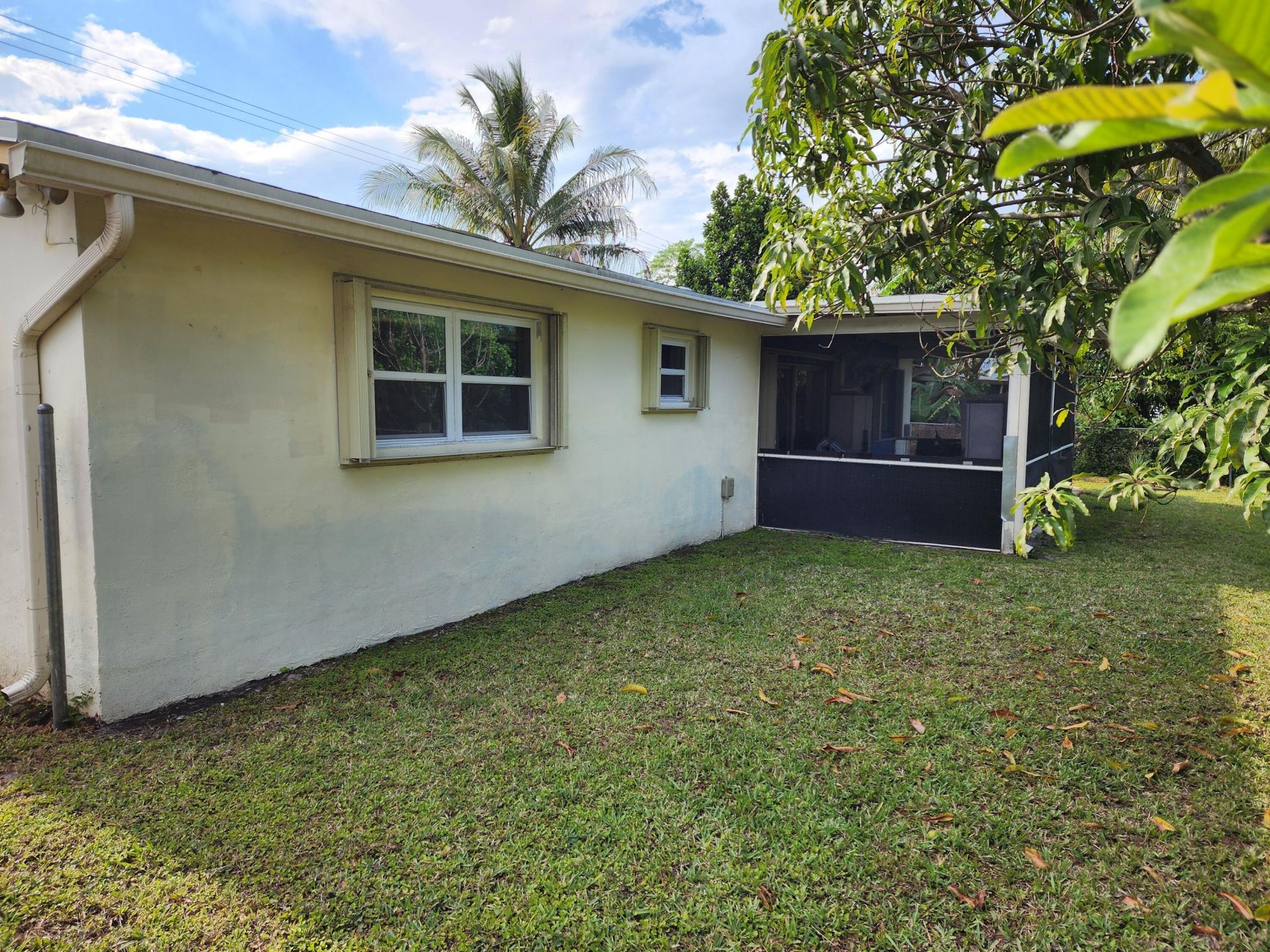 2330 NW 47th Avenue, Lauderhill, FL 33313 Photo