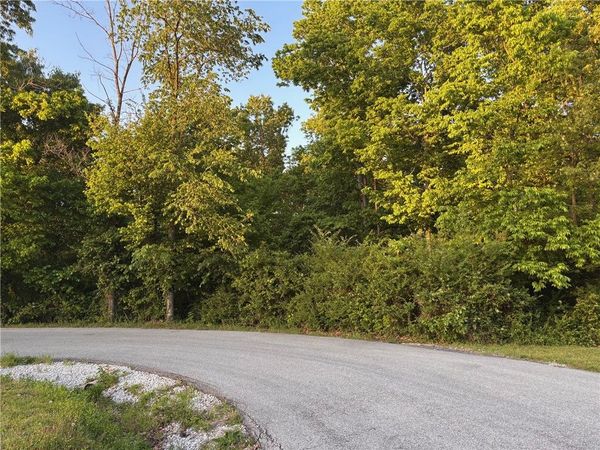 Worlaby Circle, Bella Vista, AR 72715