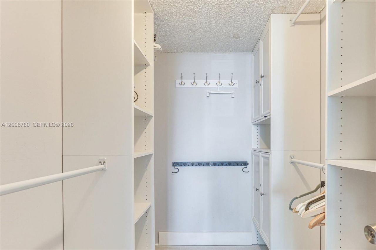 250 181st Dr , Unit 102, Sunny Isles Beach, FL 33160 Photo