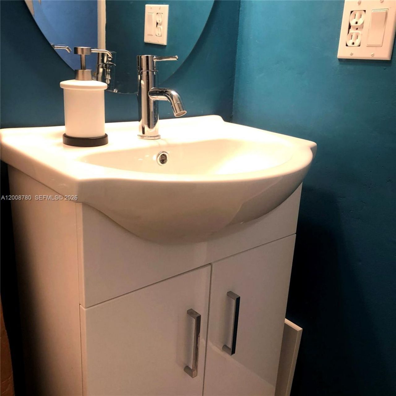 250 181st Dr , Unit 102, Sunny Isles Beach, FL 33160 Photo