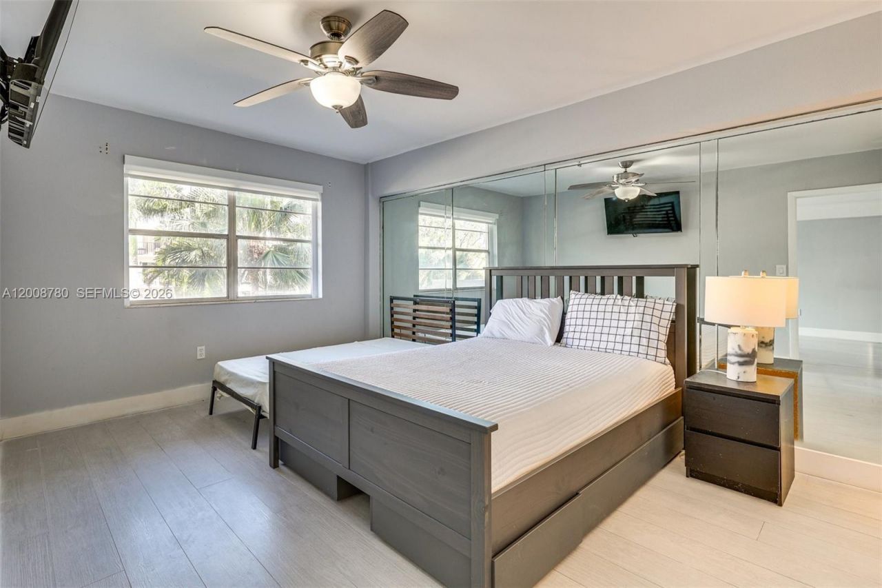 250 181st Dr , Unit 102, Sunny Isles Beach, FL 33160 Photo