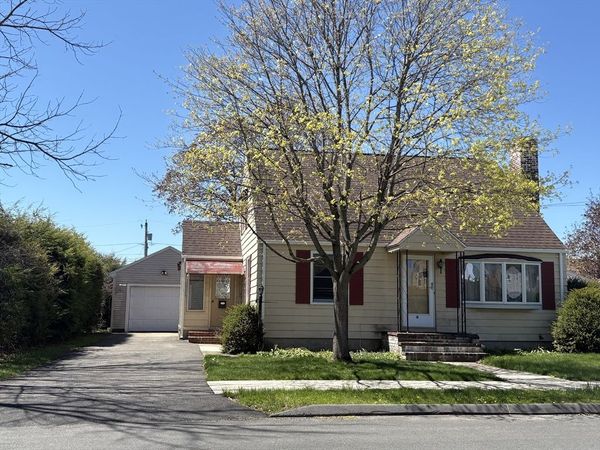 18 Cambridge Street, Ludlow, MA 01056