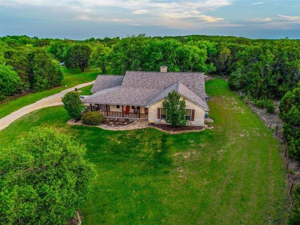 5636 Fm 56 , Clifton, TX 76634