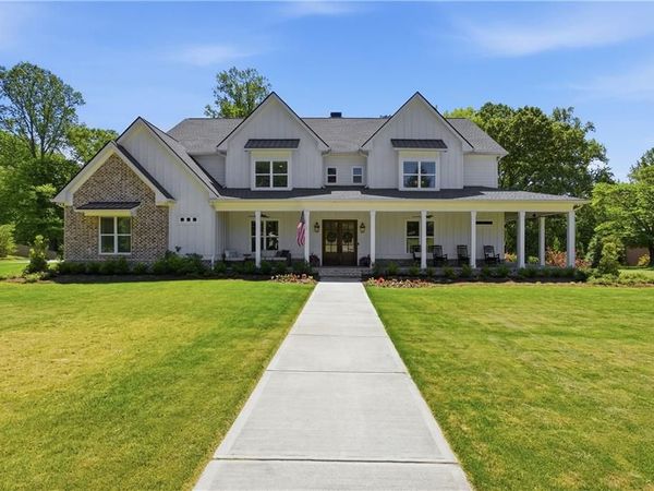 985 Whitehead Road , Sugar Hill, GA 30518