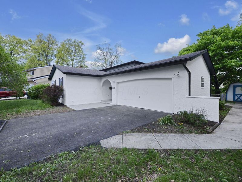 5330 Torchwood Loop W, Columbus, OH 43229 Photo 2
