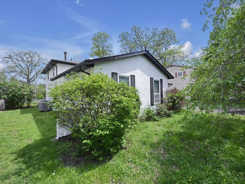 5330 Torchwood Loop W, Columbus, OH 43229 Photo 3