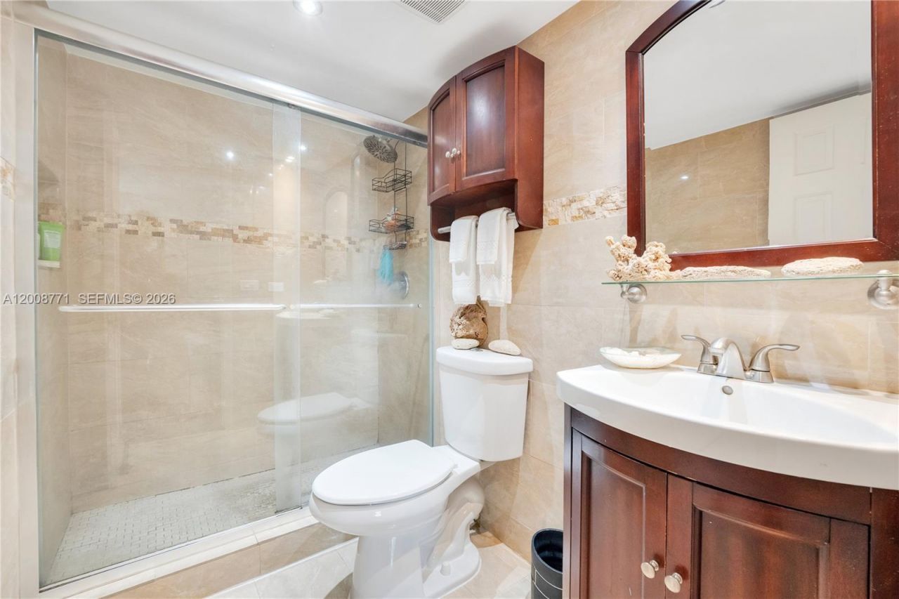 4705 NW 7th St , Unit 101-7, Miami, FL 33126 Photo