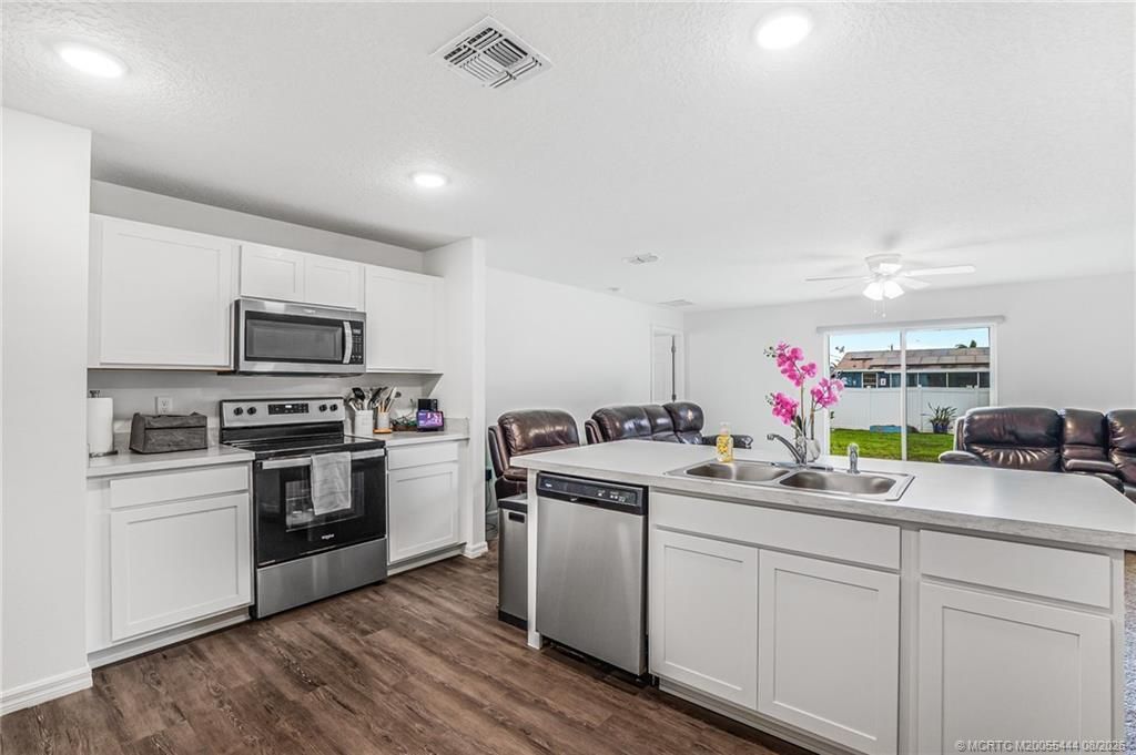 549 SW Prado Avenue, Port Saint Lucie, FL 34983 Photo