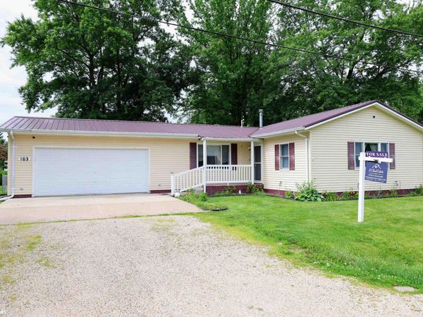 103 Angela Drive, La Harpe, IL 61450