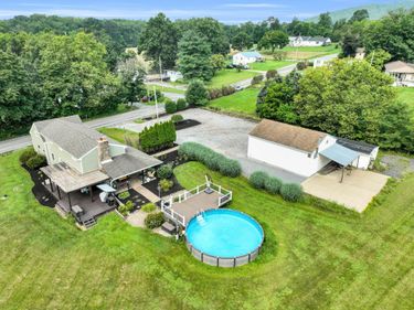 465 MT AIRY ROAD, LEWISBERRY, PA 17339