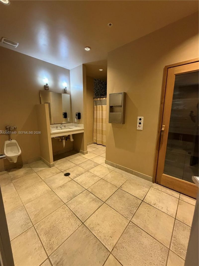 3180 SW 22nd Ter, Unit 302, Miami, FL 33145 Photo
