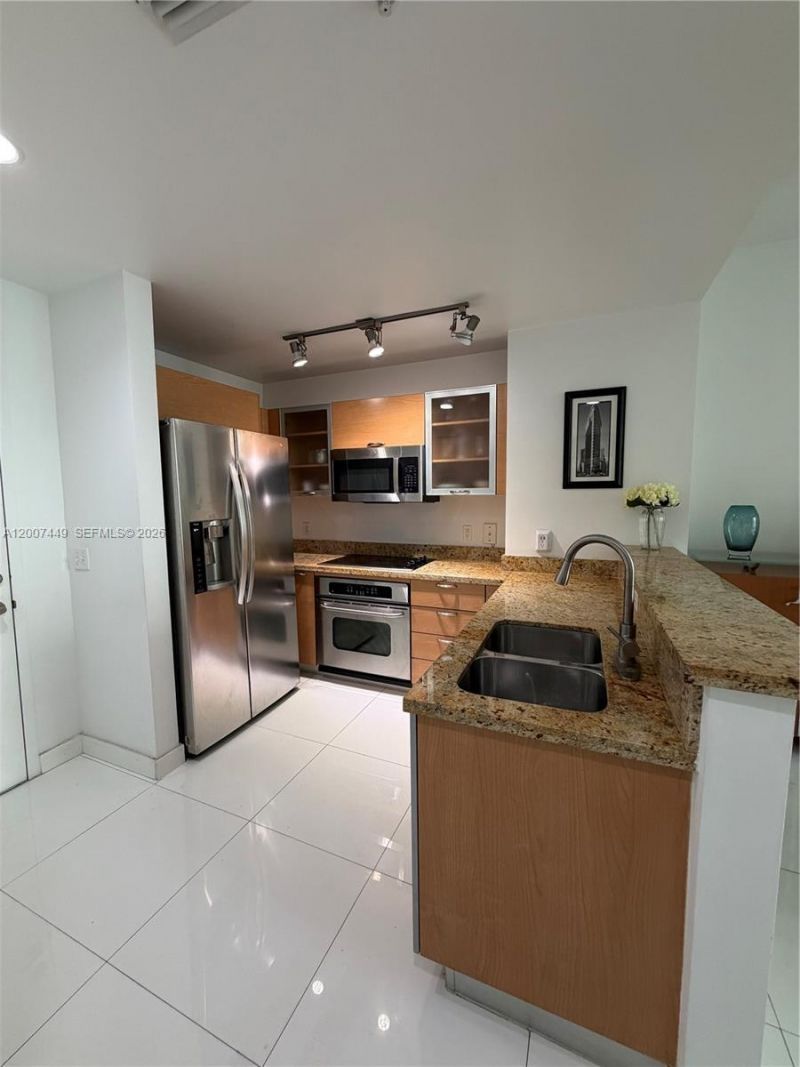 3180 SW 22nd Ter, Unit 302, Miami, FL 33145 Photo