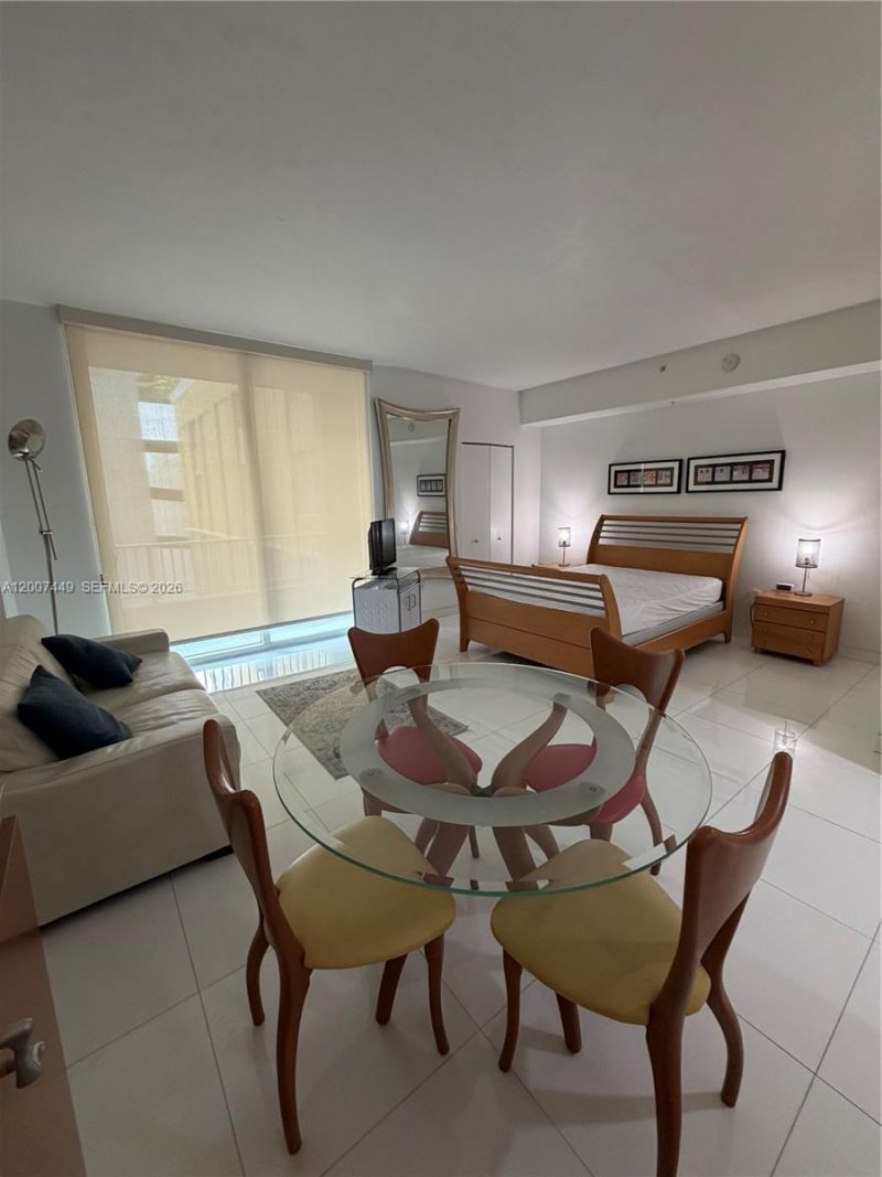 3180 SW 22nd Ter, Unit 302, Miami, FL 33145 Photo