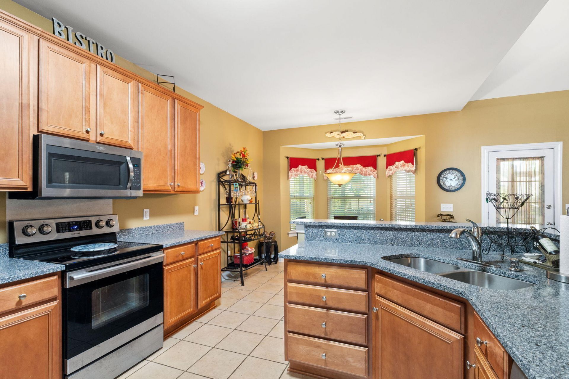 104 Long Cove Bend Photo 12
