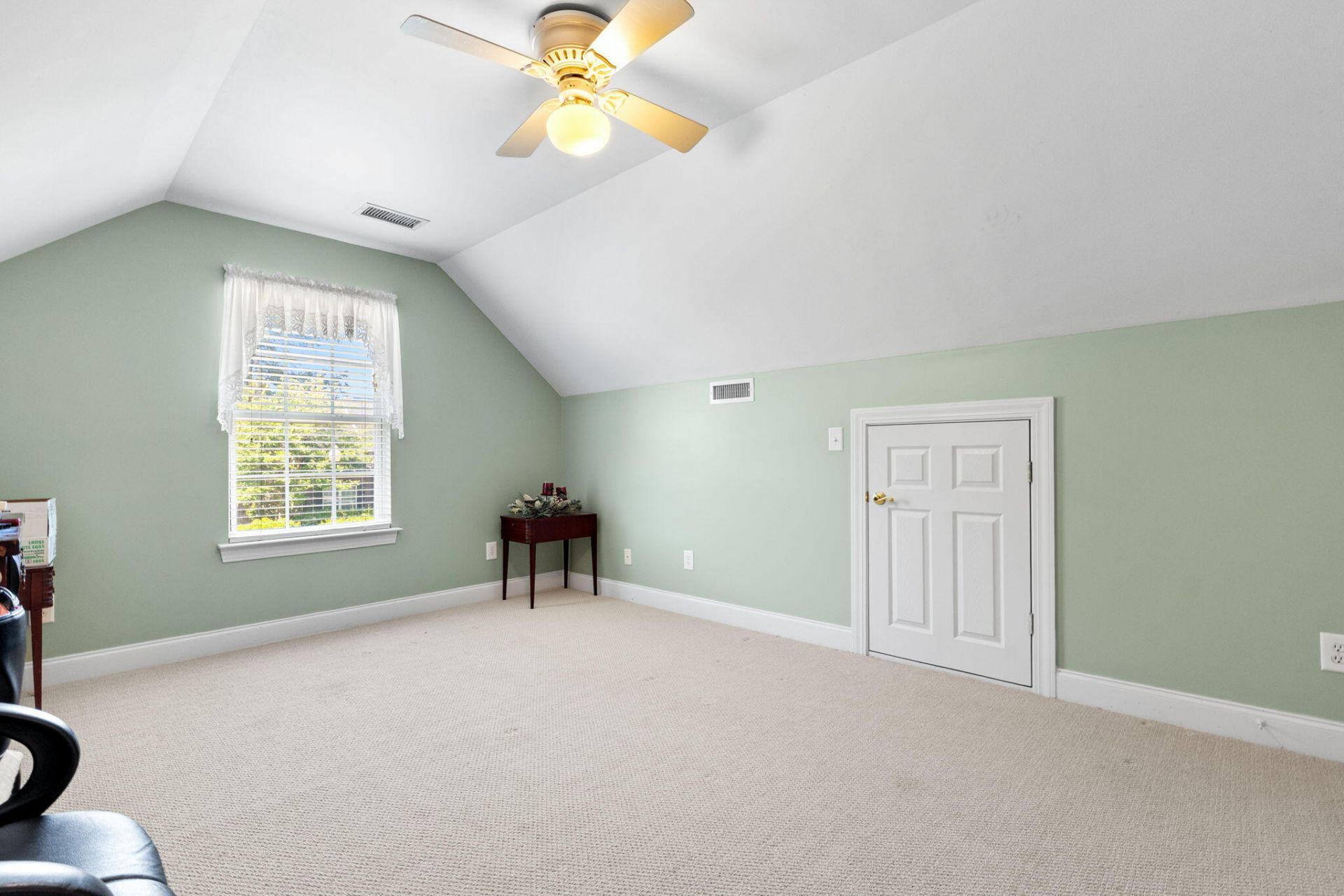 104 Long Cove Bend Photo 19